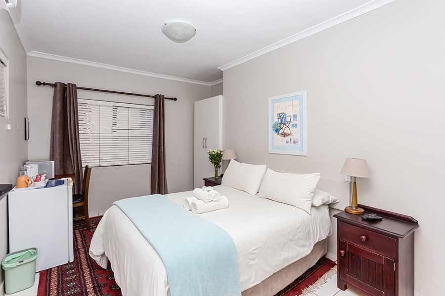8 Bedroom Property for Sale in Melkbosstrand Central Western Cape